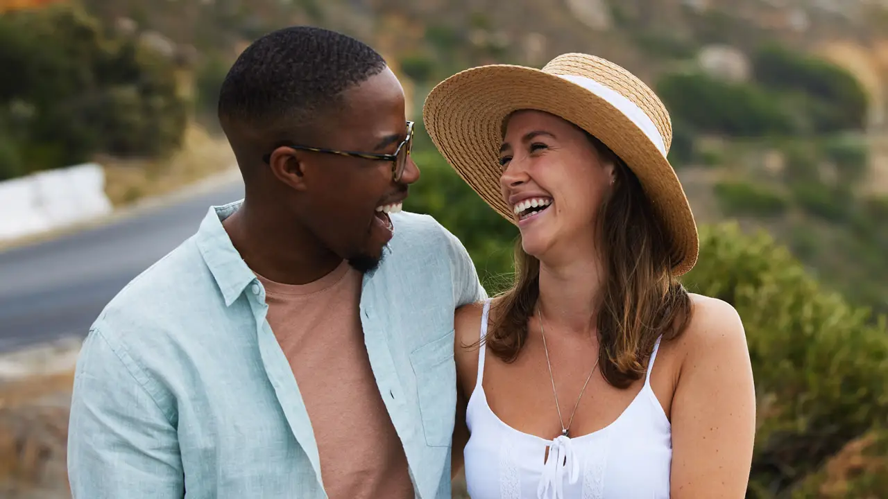 Top 10 Tips to Create an Attractive Dating Profile on FreeDating.Social